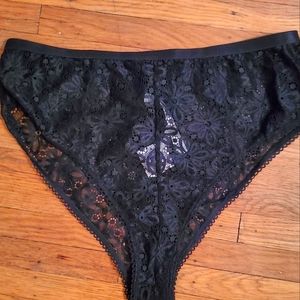 Black lace anthropologie undies!😍🤩